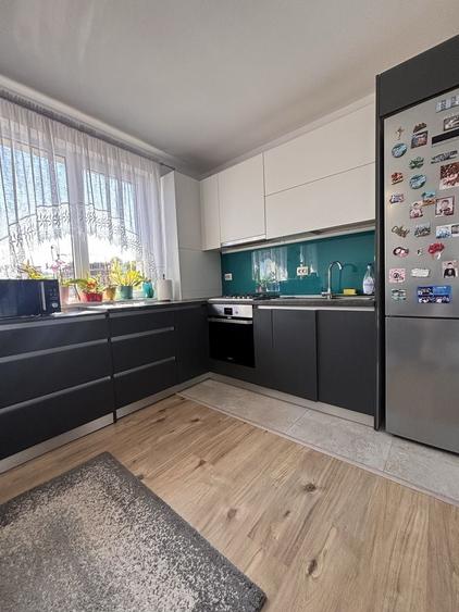 Apartament cu 3 camere în Florești