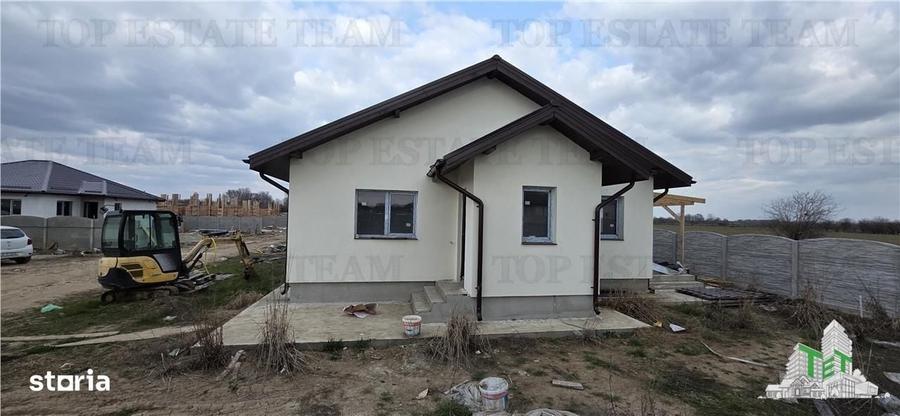 Casă cu 3 camere în Domnești
