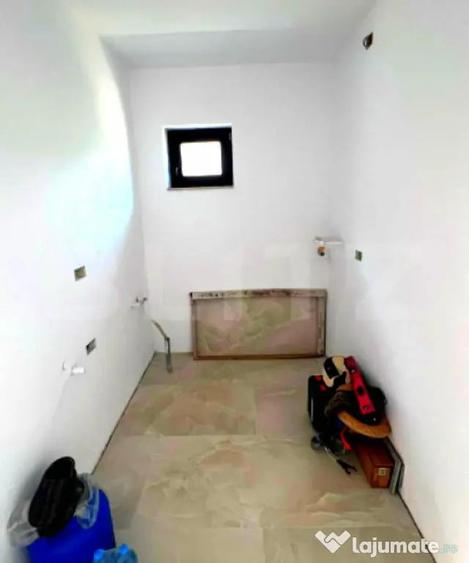 Casă cu 3 camere cu Teren 450 Mp în Central