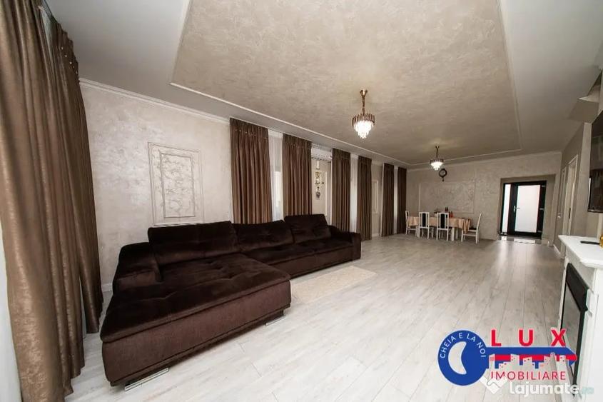 Casă cu 6 camere cu Teren 400 Mp în Babadag