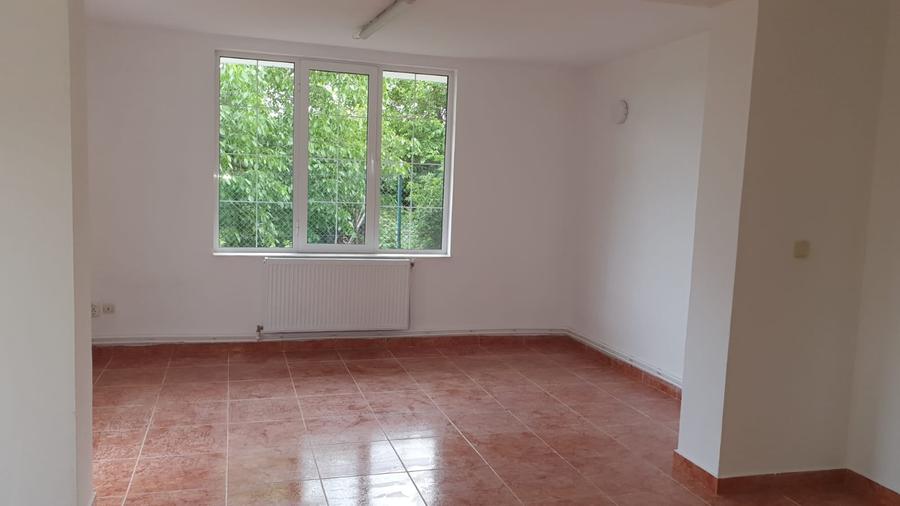 Casă individuală cu 4 camere cu Teren 144 Mp în Tolstoi