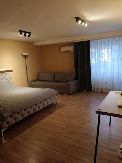 Casă în Militari