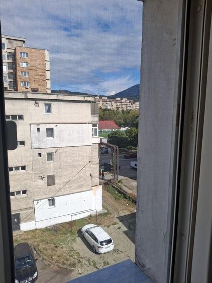 Garsonieră decomandată în Petros