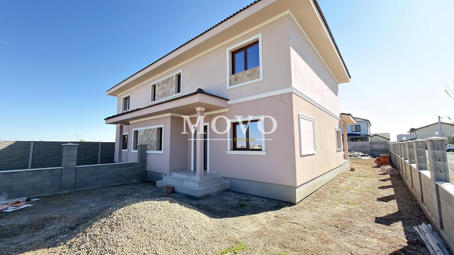 Duplex cu 4 camere cu Teren 350 Mp în Moșnița Nouă