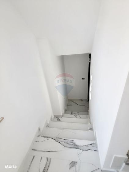 Apartament cu 4 camere în Ștefan cel Mare