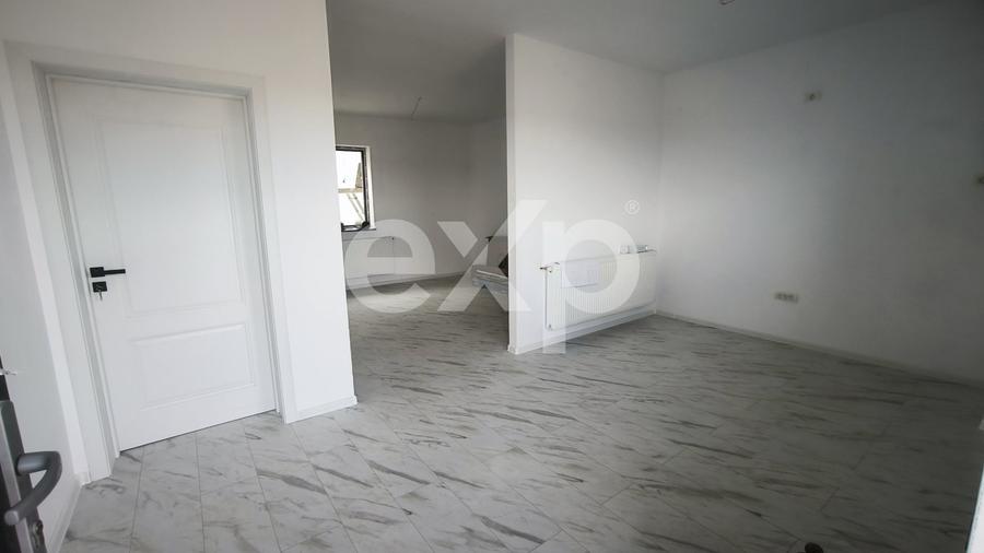 Apartament cu 2 camere semidecomandat în Rolast