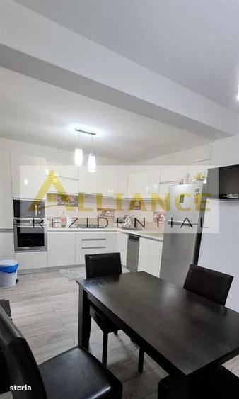 Casă cu 4 camere în Bătești