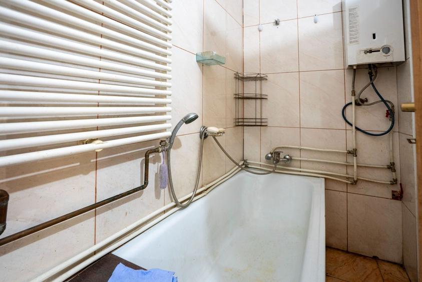 Casă individuală cu 2 camere cu Canalizare în Rogerius