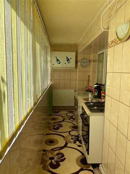 Apartament cu 2 camere decomandat, mobilat în Apollo