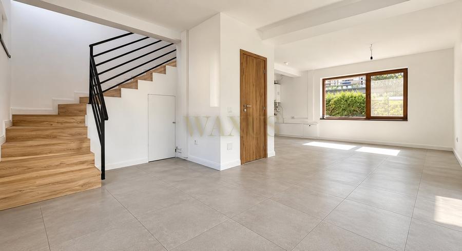Duplex cu 3 camere cu Canalizare în Florești