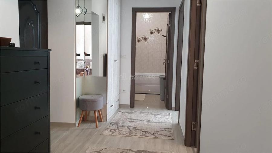 Apartament cu 3 camere decomandat în Poieni-Suceava