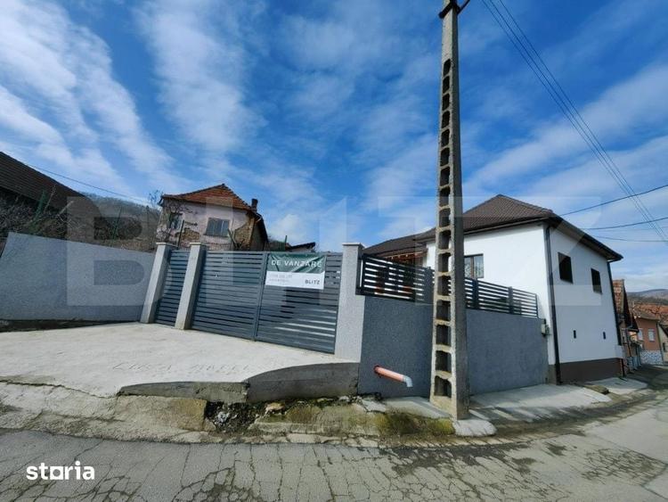 Casă cu 5 camere cu Teren 2010 Mp în Izvoarele