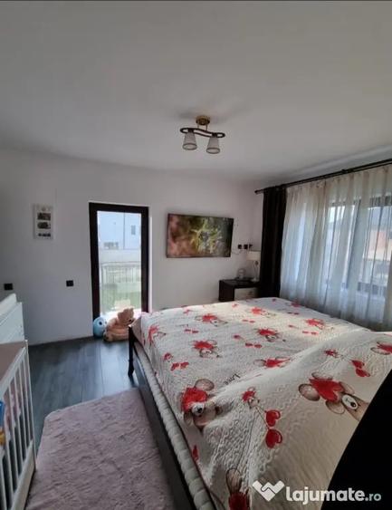 Casă cu 7 camere în Central