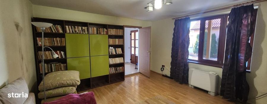 Casă cu 4 camere în IAR