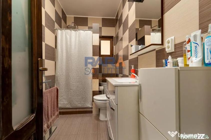 Casă cu 4 camere cu Teren 1366 Mp în Central