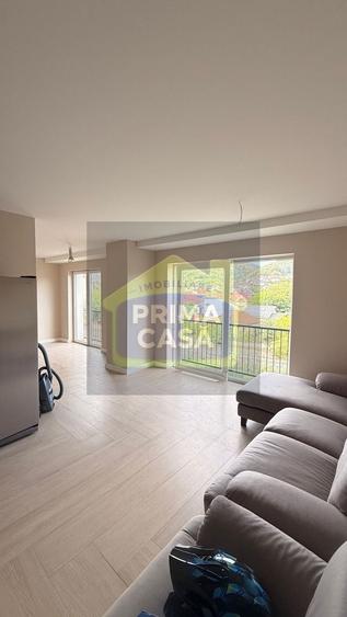 Apartament cu 3 camere decomandat în Orașul Vechi