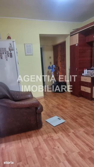 Apartament cu 3 camere decomandat în Ultracentral