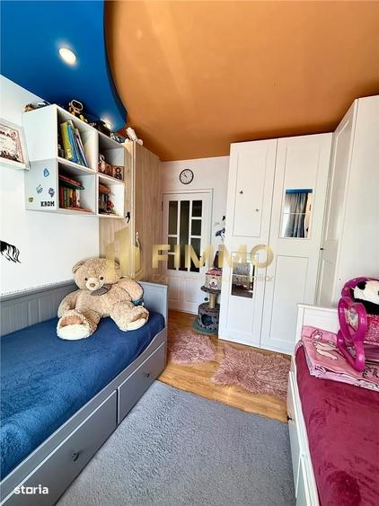 Apartament cu 3 camere decomandat în Obcini