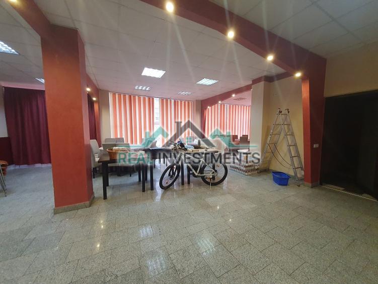 Spațiu comercial, de 300 mp, în Fortuna