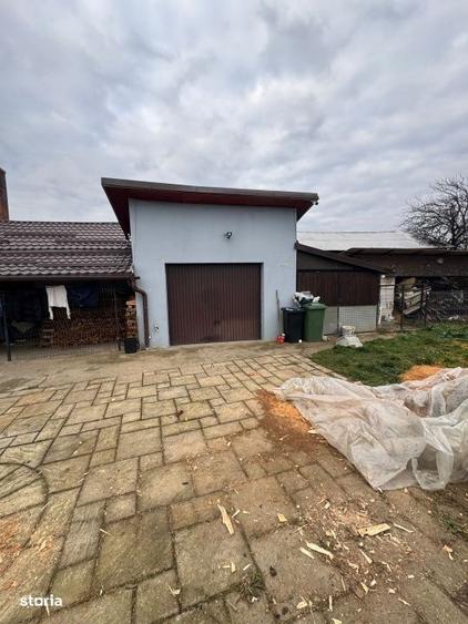 Casă cu 3 camere în Mogoșești