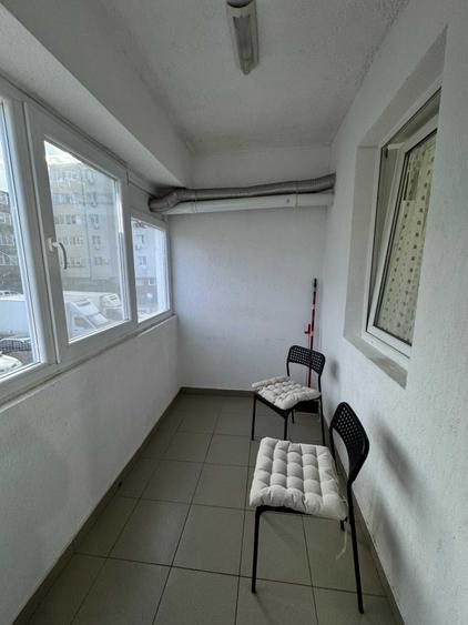 Garsonieră decomandată, mobilată în Central