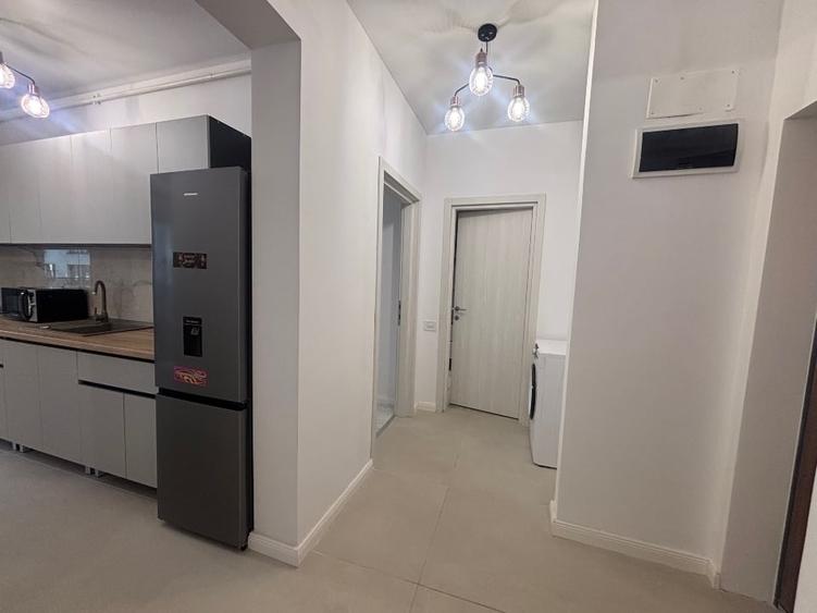 Apartament cu 2 camere decomandat, mobilat în Central