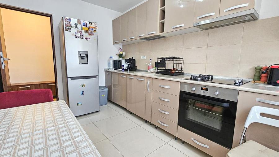 Apartament cu 2 camere decomandat în Prelungirea Ghencea