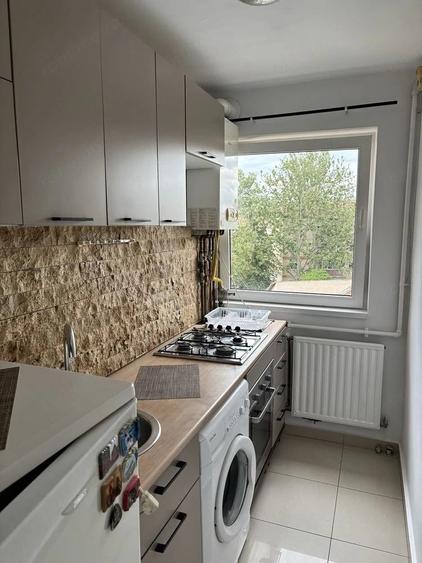Mobilat si utilat, etaj intermediar, linga Judetean - 1