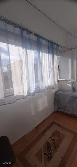 Apartament cu 2 camere decomandat în Ostroveni