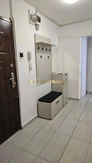 Apartament cu 2 camere decomandat, mobilat în Crângași