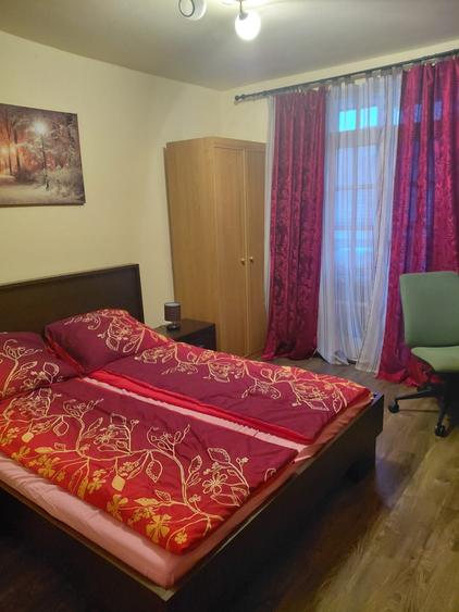 Apartament cu 3 camere semidecomandat în Central