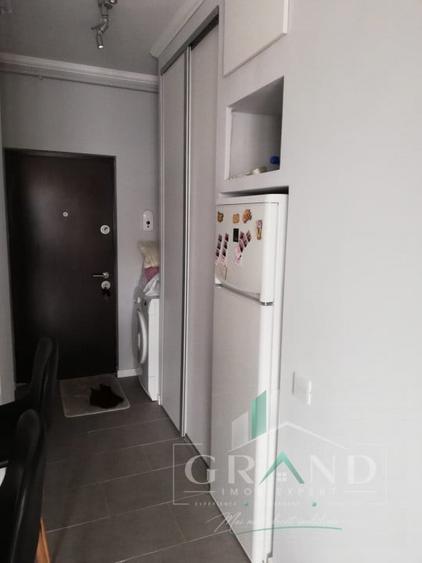 Apartament cu 2 camere semidecomandat, mobilat în Iris