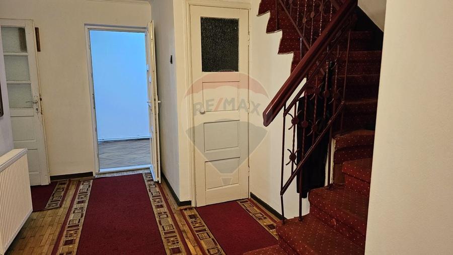 Birou, de 150 mp, în Sfântu Ilie