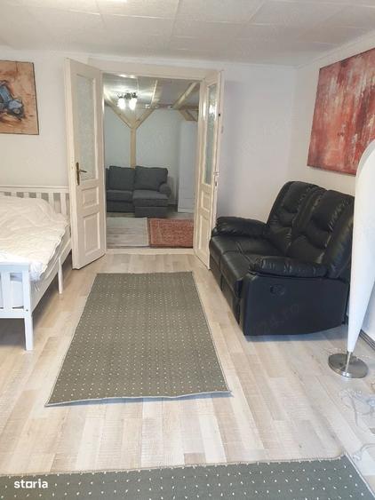 Casă cu 4 camere în Schei