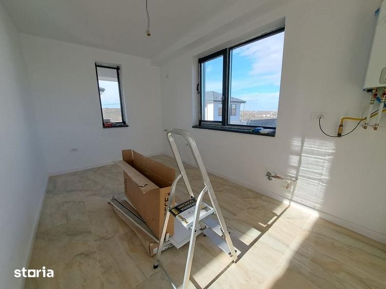 Casă cu 4 camere cu Teren 380 Mp în Ciurea