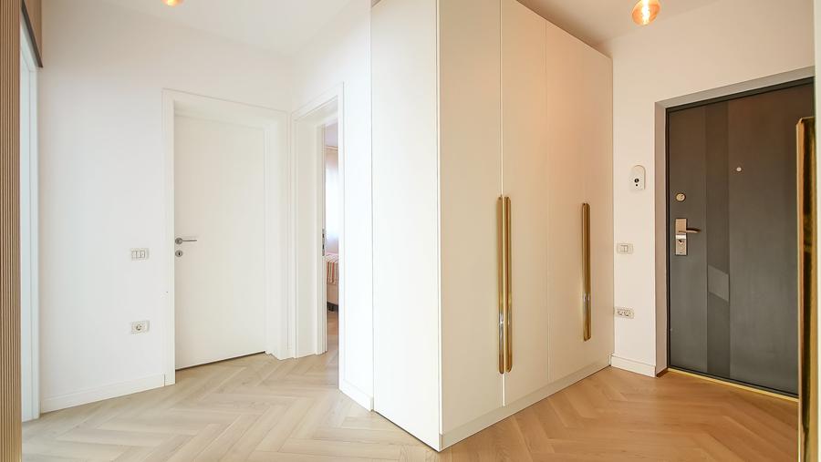 Apartament cu 3 camere decomandat în Sânpetru