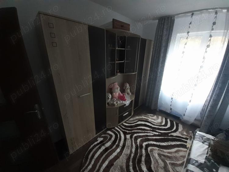 Casă cu 4 camere cu Teren 400 Mp în Exterior Vest