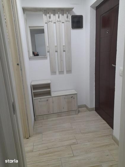 Garsonieră în Est