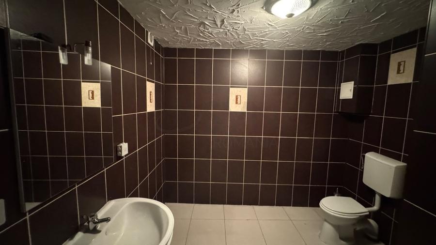 Birou, de 435 mp, în Băneasa