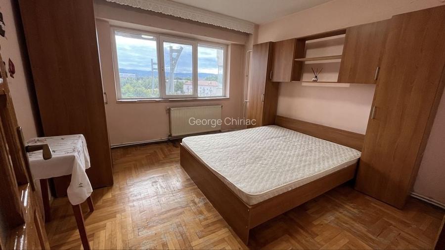 Apartament cu 2 camere decomandate si debara, situat ultracentral in Bacau, pe Strada 9 Mai nr. 24
