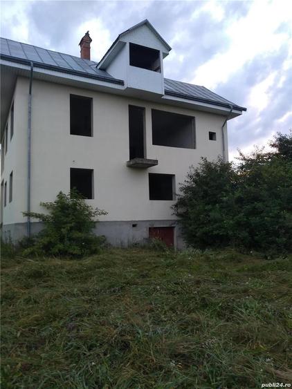 Casă în Bodești