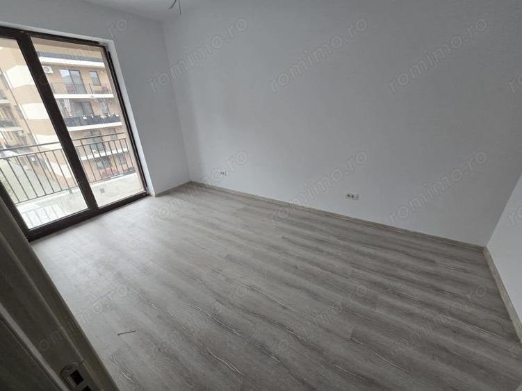 Apartament cu 2 camere decomandat în Girocului