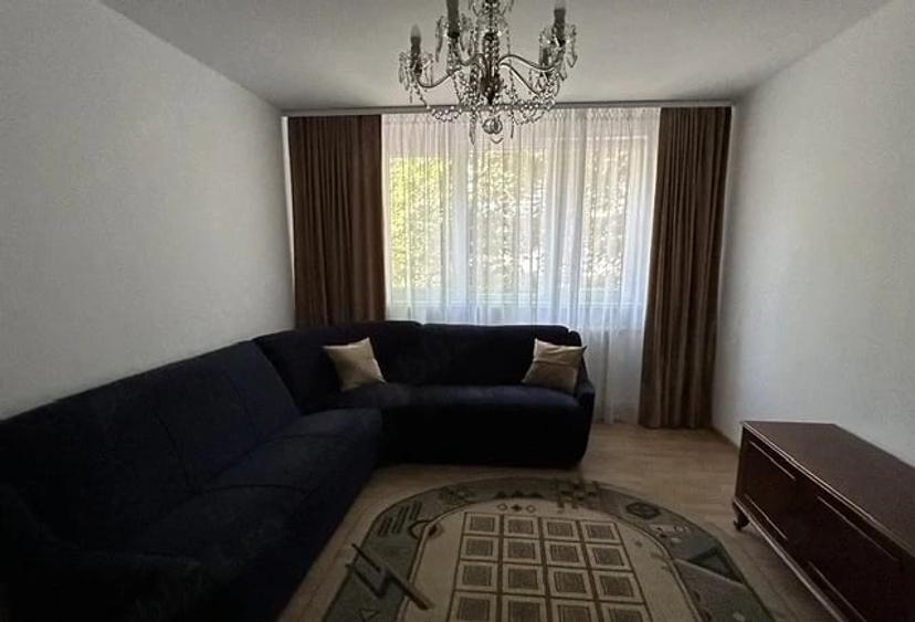 Apartament cu 3 camere decomandat, mobilat în Drumul Taberei