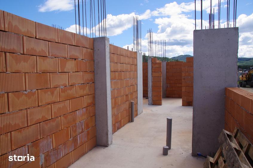 Casă cu 3 camere cu Teren 255 Mp în Bujoreni
