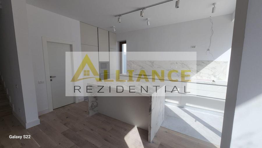 Casă individuală cu 5 camere cu Canalizare în Nord