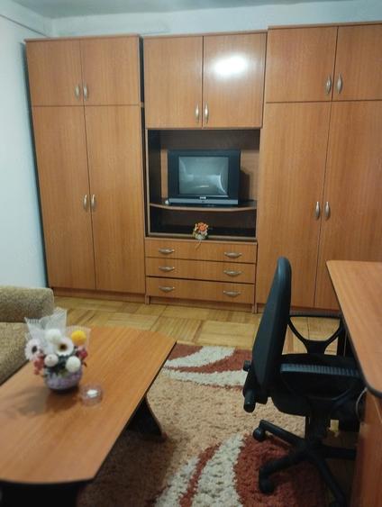 Garsonieră decomandată în Central