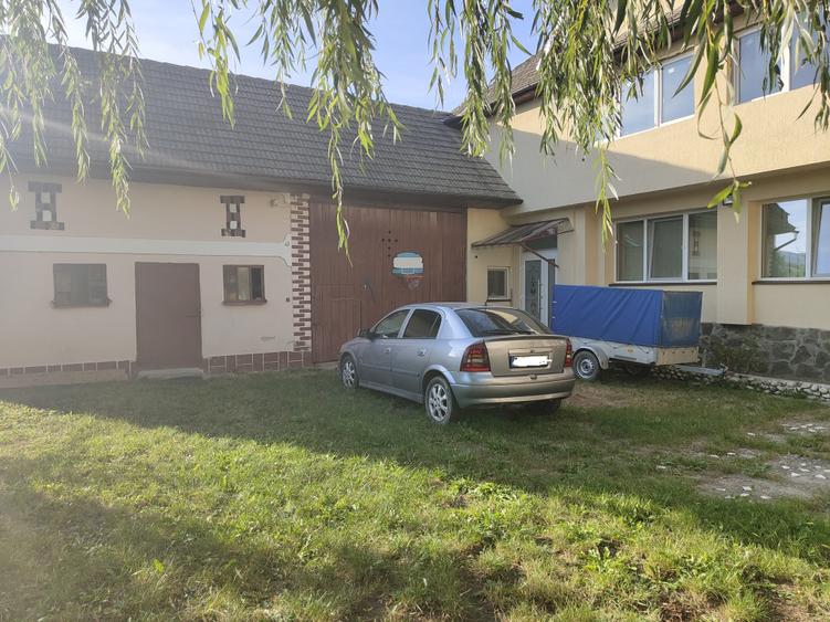 Casă individuală cu 4 camere cu Canalizare în Vama Buzăului