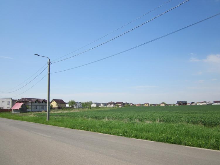 Teren Construcții intravilan de 447 mp, în Domnești