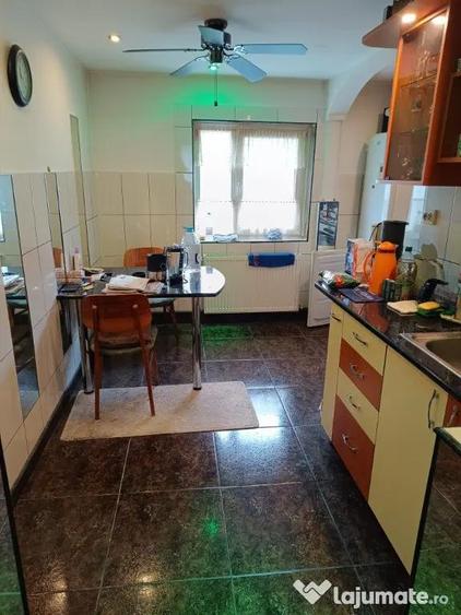 Apartament 3 camere C.R.Vivu - 8