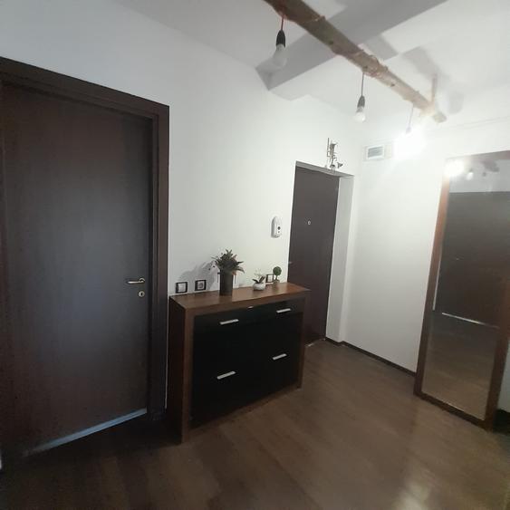 Apartament cu 2 camere decomandate 50mp plus 3 terase zona Eroilor - 4
